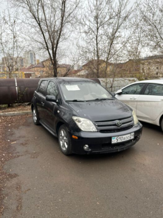 Toyota IST, 2005 г.