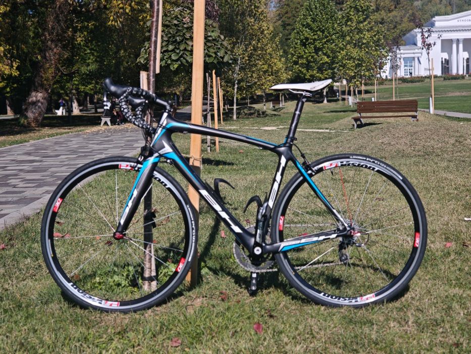 Bicicleta Cursiera BH Prisma 7.5 - Carbon - Marime XL