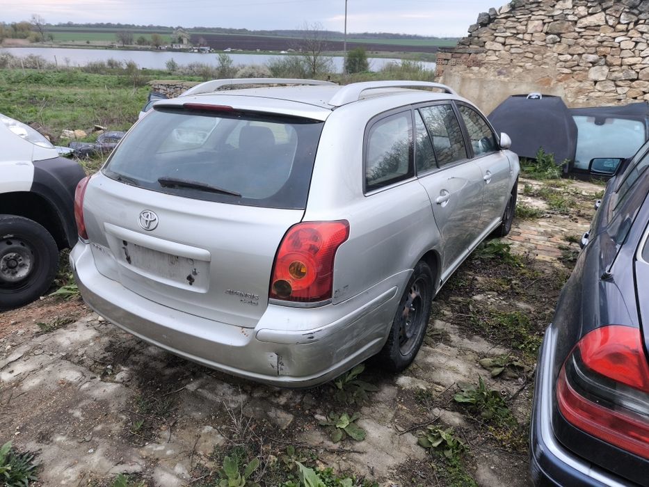 Тойота Авенсис Дикат 177к цяла или на части