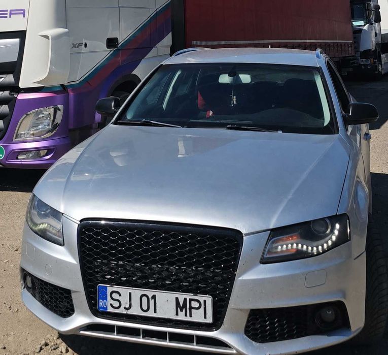 Vând Audi A4 B8, an 2011, motor 2.0 TDI CAGA, 143 CP