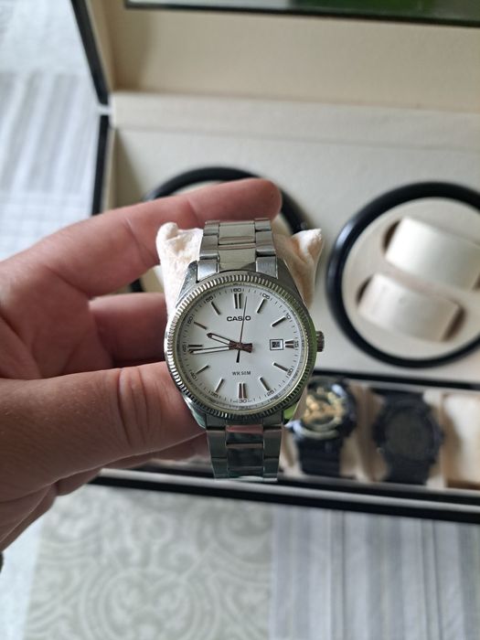 Сет от 3 часовника + кутия за навиване