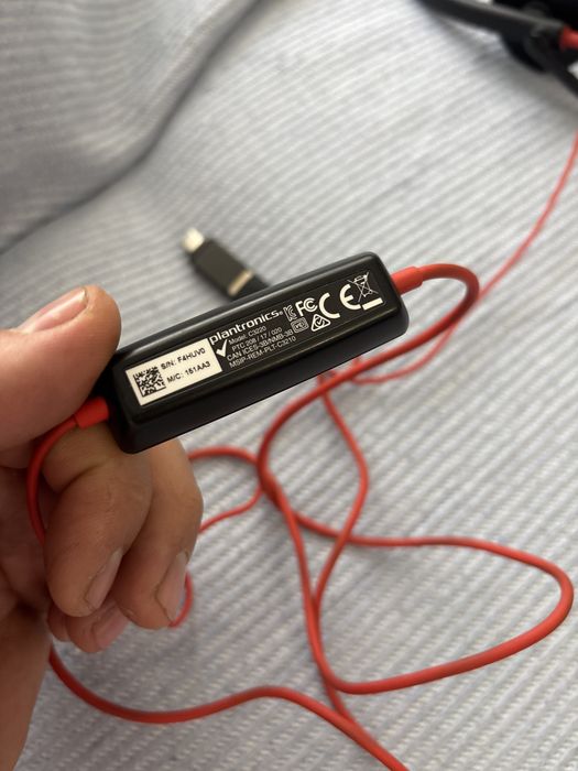 Vand casti plantronics