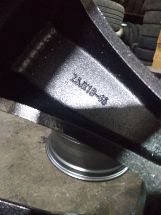 Киа оригинал на 18