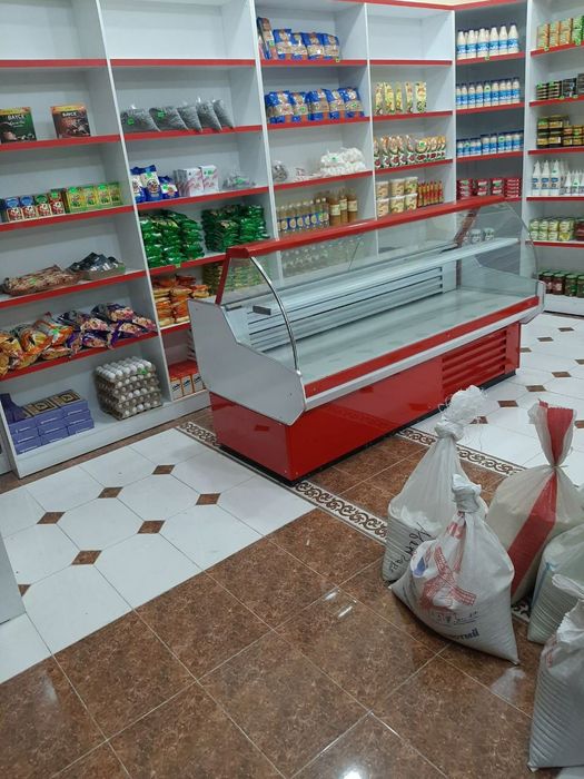 Витрина холодильник