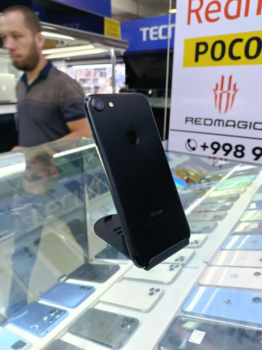 iPhone 7  128Gb sotiladi