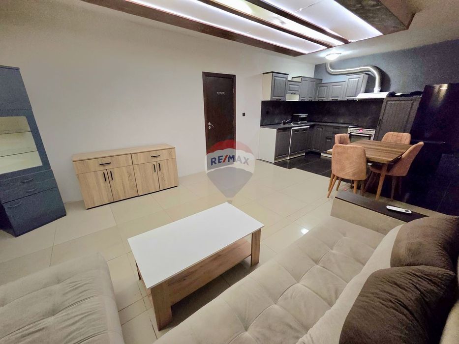 Дава се под наем Тристаен апартамент в Варна, Трошево - 95 кв.м за 548.25 € - Снимка #3