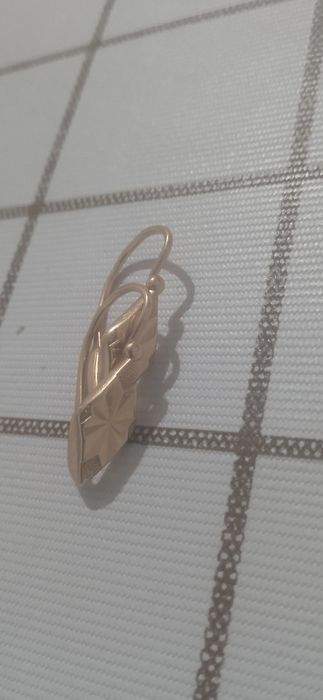 Алтын сырға.3.7 гр