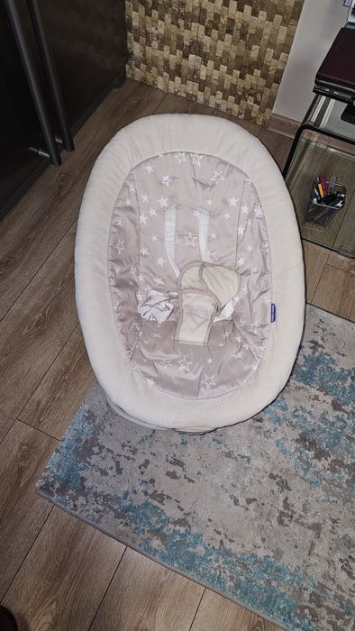 Balansoar bebe cu vibrații  in stare f buna