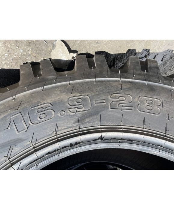 16.9-28 boss ascenso 14 ply anvelope industriale