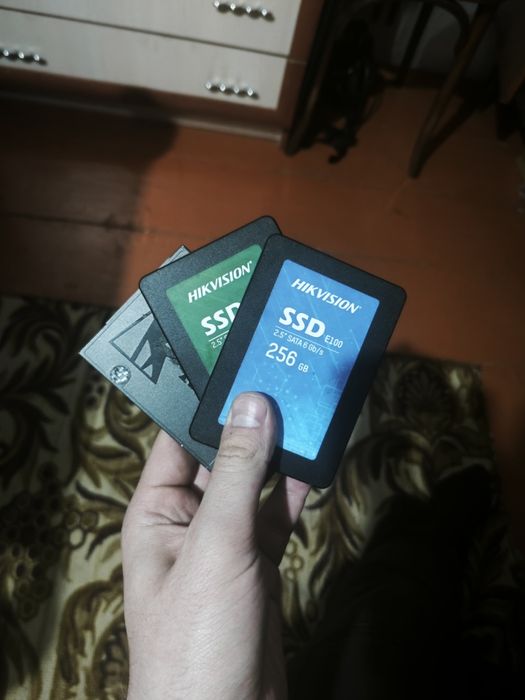 SSD 256gb SATA hikvision