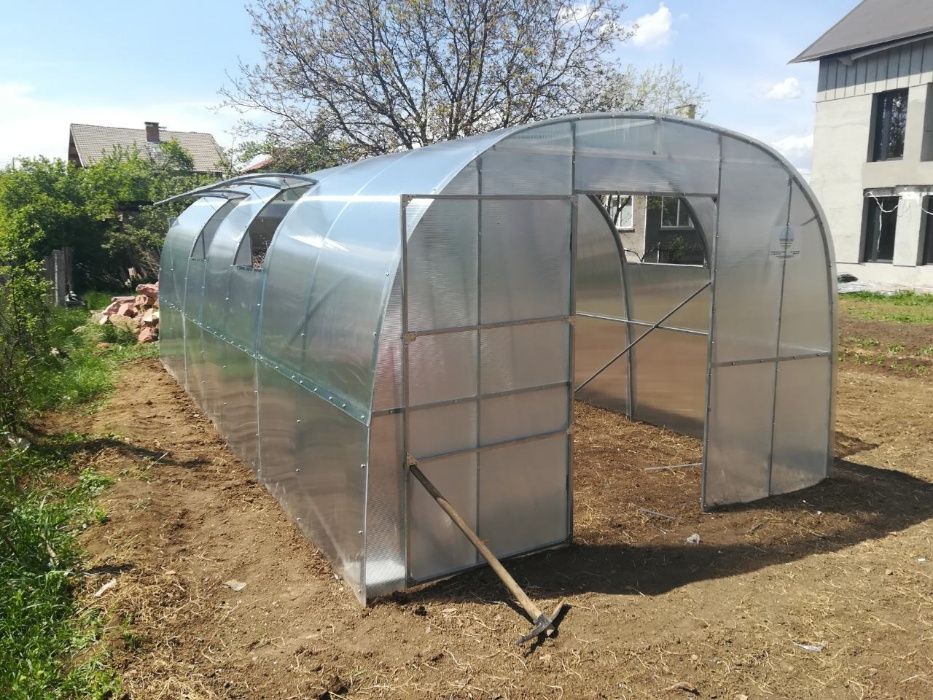 Промоции Оранжерии с широчина от 4м.,с поликарбонат от "Парник БГ" ООД