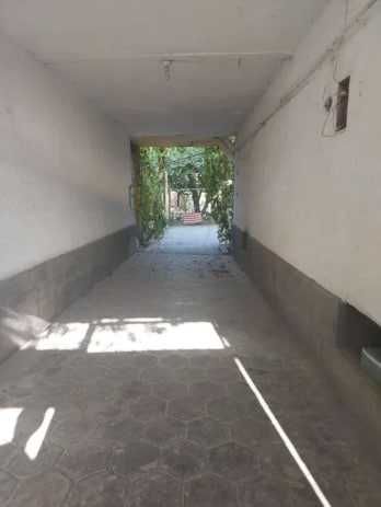 Jizzah Shahrida hovli sotiladi 52 000 у.е.