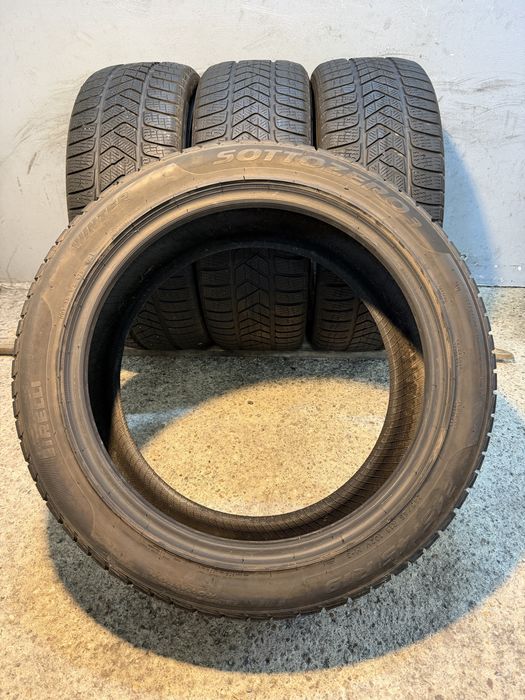 Гуми 245/45/19 PIRELLI Sottozero Winter