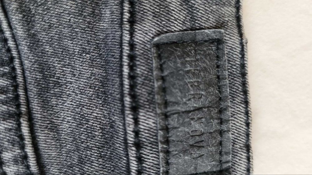 Дамски къси панталонки, дънкови панталони, сиви с ефект на  избелване