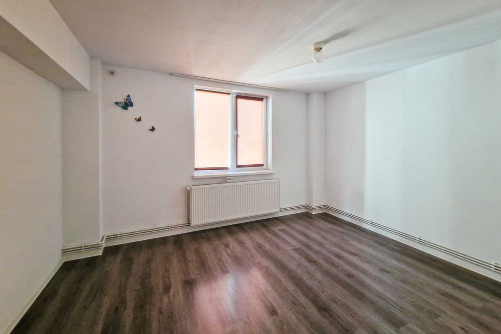 Vand apartament 3 camere + garaj (Dorobanti)