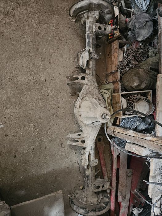 Продам задний мост на прадо 120-150