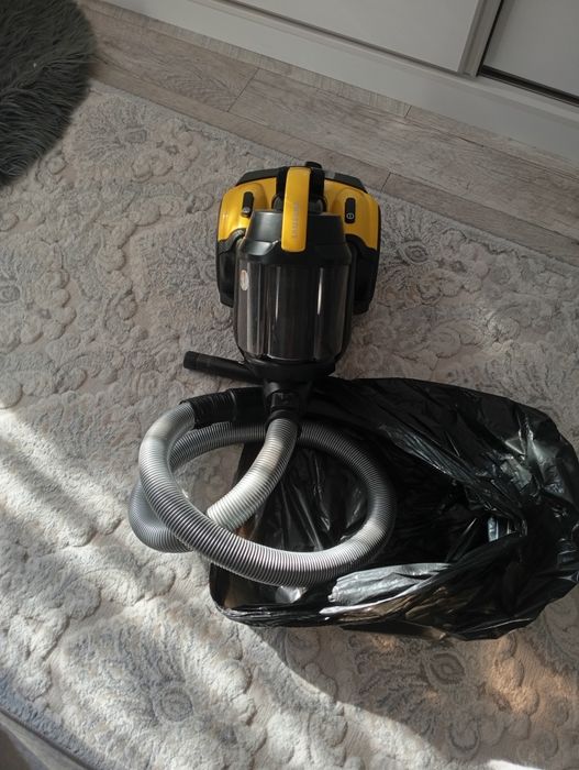 Aspirator Samsung SC15F50V3 1500W oferta – puternic, impecabil, fără perie