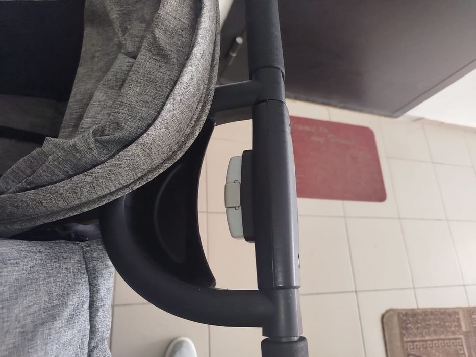 Продам коляску для двойни