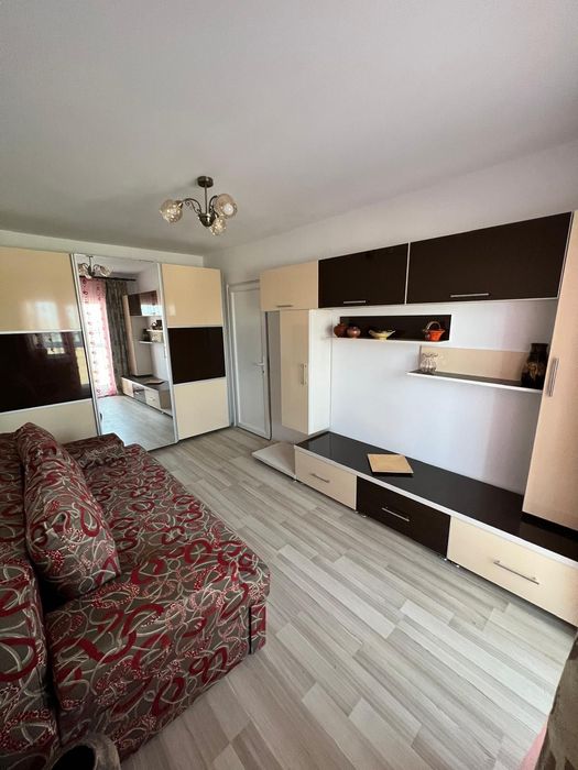 De inchiriat apartament 3 camere, renovat,utilat,zona 6 Vanatori