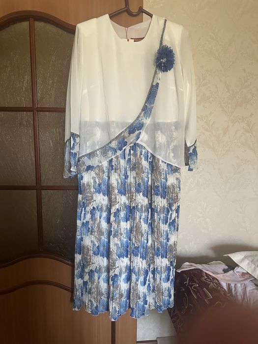 Продам модные платья