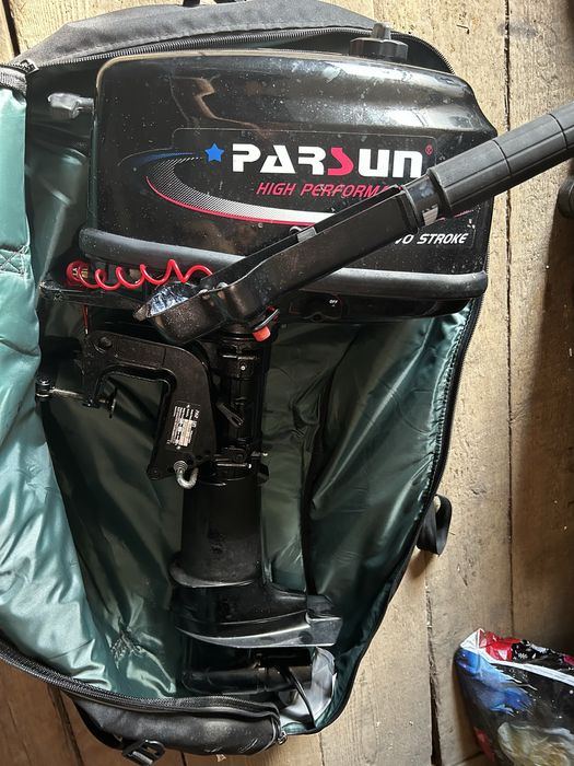 Лодка Bering 340 с мотором