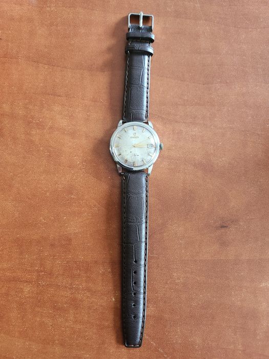 Ceas mecanic barbatesc Omega Geneve.