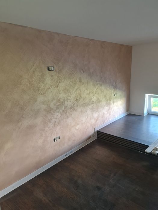 Execut lucrări de amenajări interioare