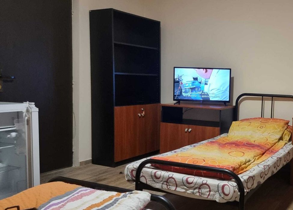 cazare muncitori 25 lei /zi / bucatarie proprie inclusa  Timisoara