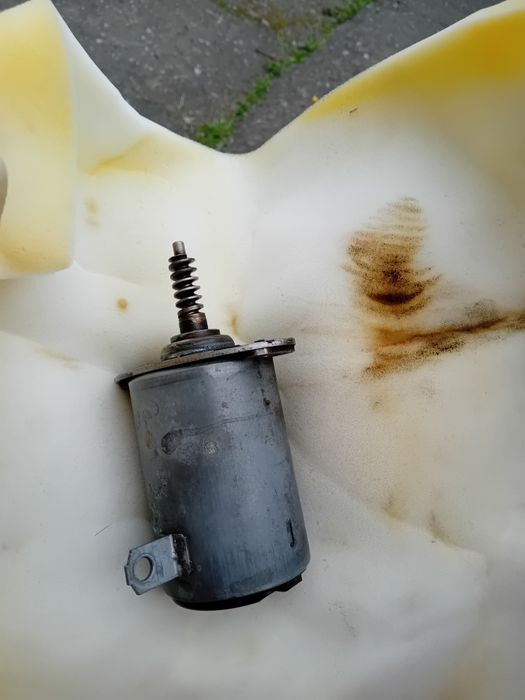 3 бр. бутала и valvetronic за N52 B30 мотор
