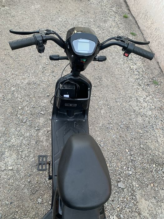 Электро скутер  ноп новыи