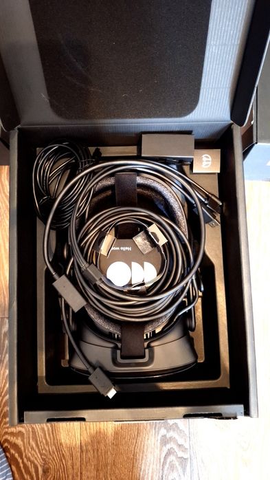 Шлем виртуальной реальности Valve Index VR