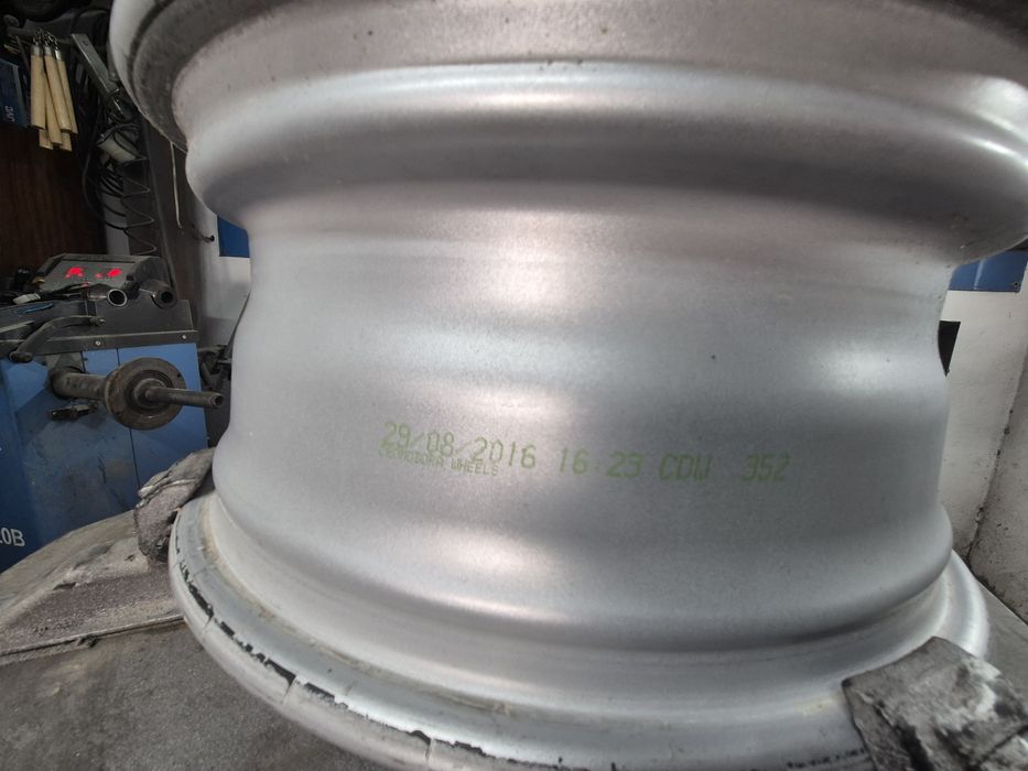 Джанти Mini 16 цола 5х112 , 6.5j , et54 , 195/55/16 Vw , Audii , Seat