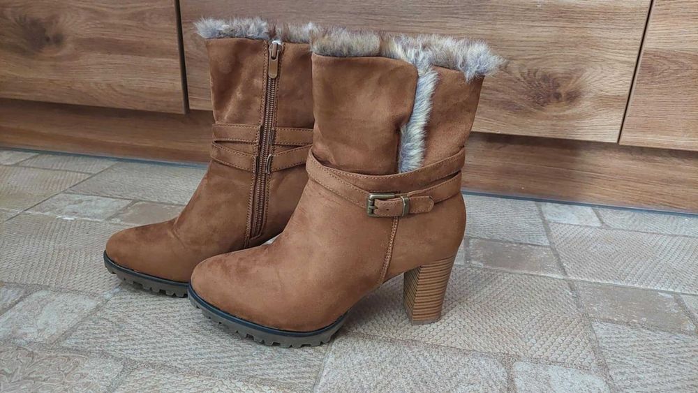 Зимни подплатени боти, с висок ток цвят камел  38 номер Lemon Tree