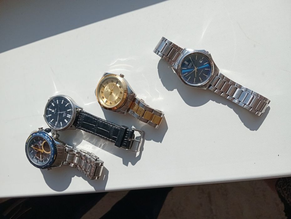 Продам часы для мужчинь