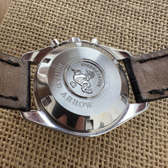 Ceas Omega Speedmaster Chronograph Broad Arrow