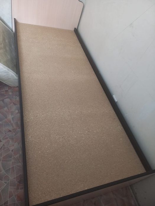 Продам кровать срочно