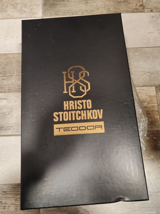 Маратонки на Стоичков