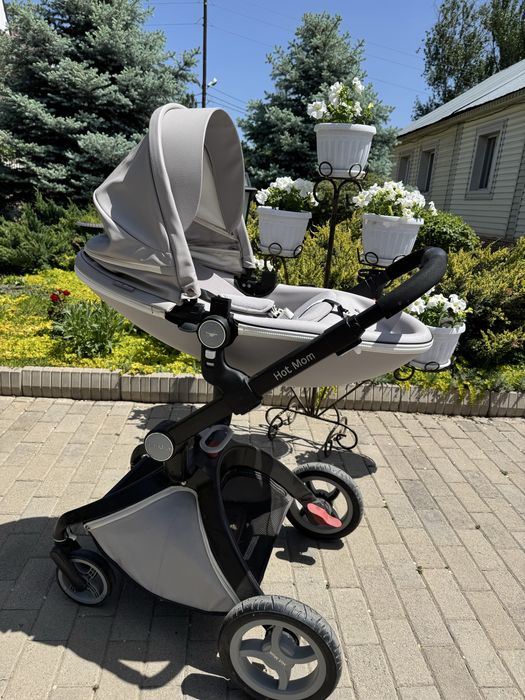 Продам, коляску Hot mom