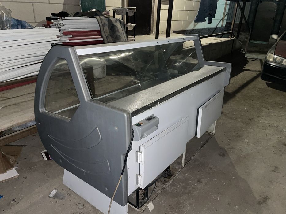 Продам ветрииный холодильник