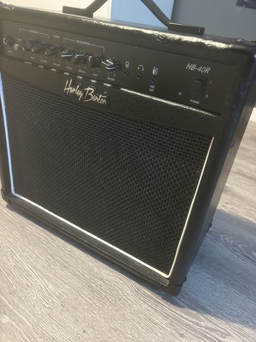 Amplificator Harley Benton pt. chitară