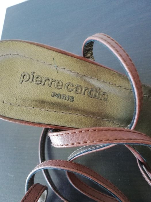 Продавам три чифта дамски сандали