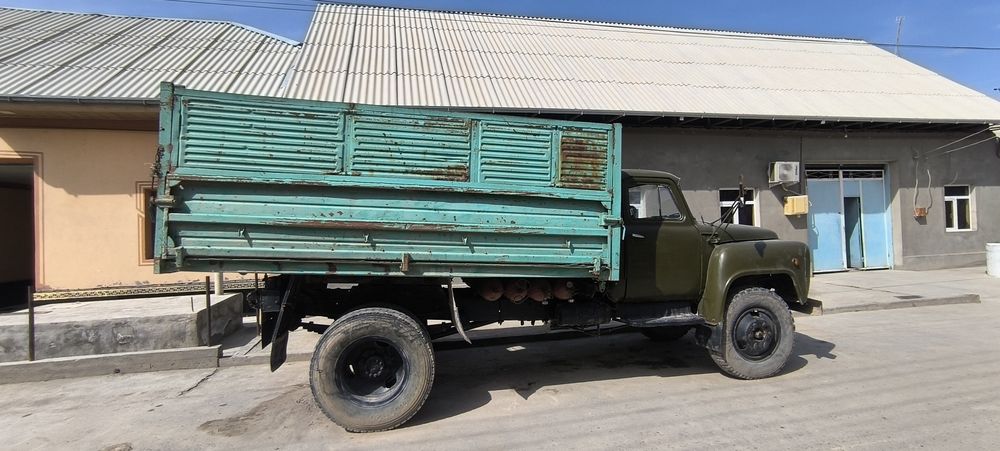 Газ 53 самосвал ишлаб чикарилган йили 1985. Техник соз холатда