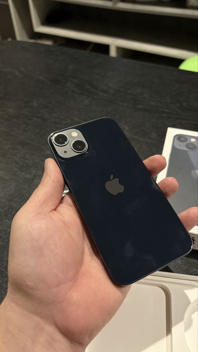 Продам айфон 13 128гб