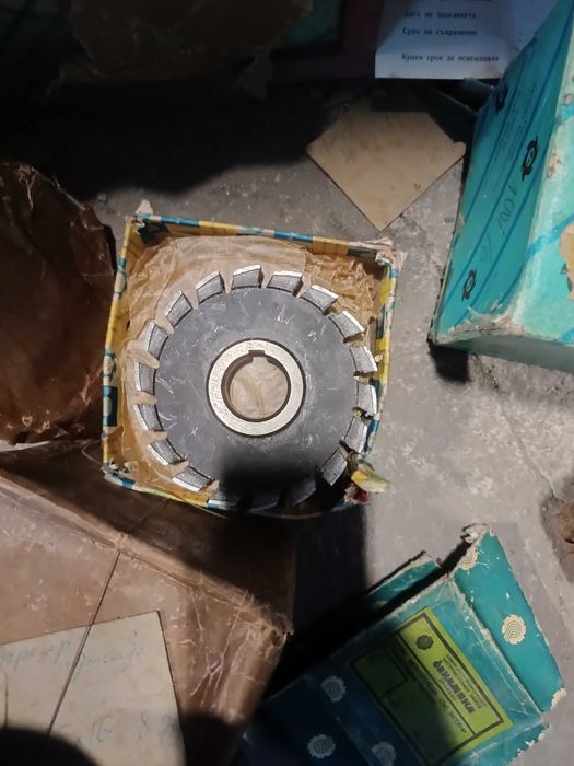 Фрезери за метал