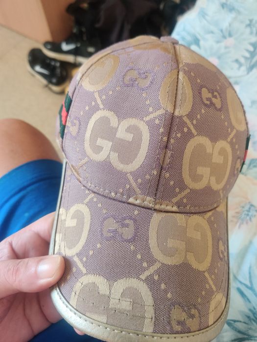 Vând sau schimb șapcă originala Gucci