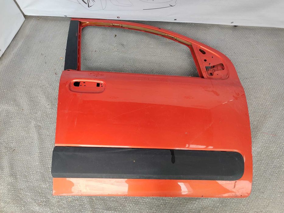 Usa Fata Dreapta Fiat Panda III Hatchback 2012–2026 / Cod OEM 52098463 (11O)
