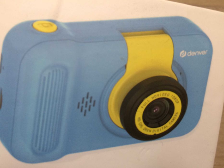 Чисто нов детски цифров  фотоапарат DENVER .