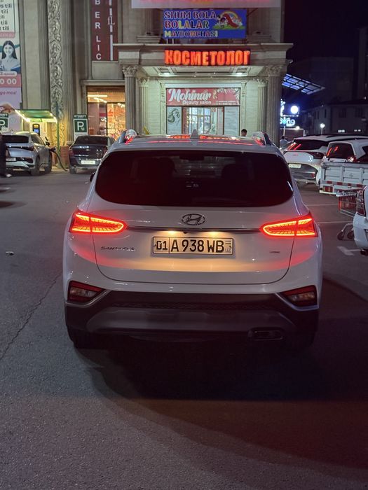 Hyundai SANTA FE