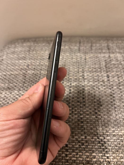 iPhone 7 Black 32 GB – Funcționează impecabil