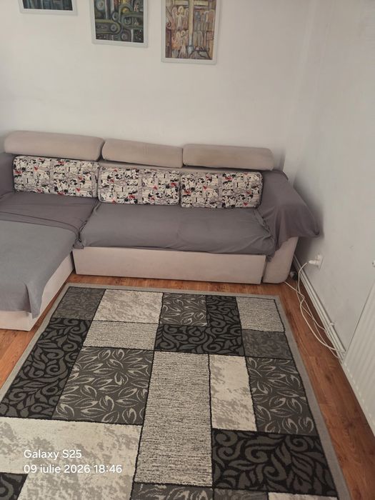 Colțar extensibil Rosini cu tetiere reglabile (Necesită reparație/curățare)